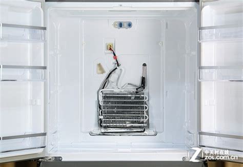 冷藏室拆解:独立风冷系统避免串味_三星 RF425NQMA5A_家电冰箱-中关村在线