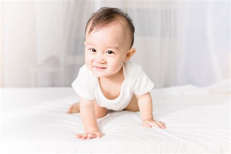 外国婴儿开心大笑高清图片下载-正版图片501455179-摄图网