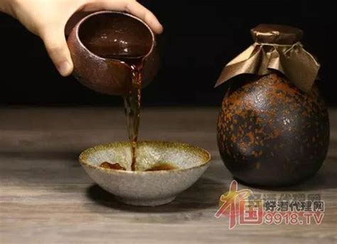 旦阳牌十年陈青花瓷黄酒礼盒500ml半甜型糯米黄酒丹阳特产-江苏省丹阳酒厂有限公司-秒火好酒代理网