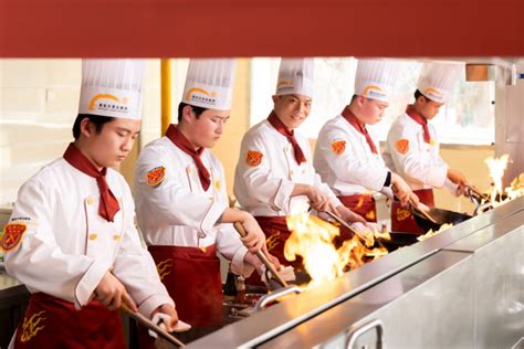 西安新东方烹饪学校学费表多少_学厨师_陕西新东方烹饪学校