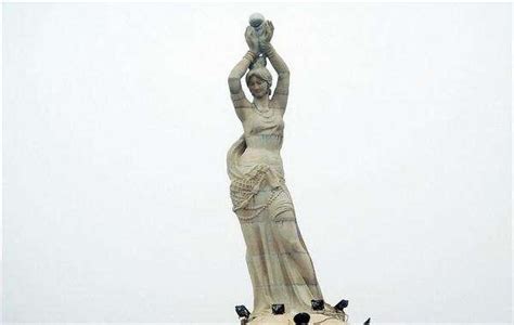 中国工艺美术大师郭琳山陶瓷雕塑作品欣赏