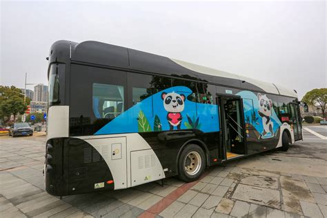 厦门公交联合大唐移动BRT智能网联车路协同系统入围《中国5G垂直行业应用案例2021》 - 中信科移动 — C114通信网