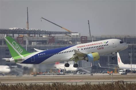两架国产C919客机飞往北京 最快本月取证年内交付 - 民用航空网