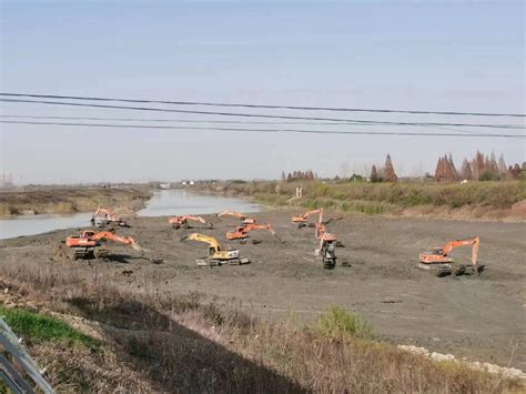 水上挖掘机租赁包月价钱 台州市水库挖掘机