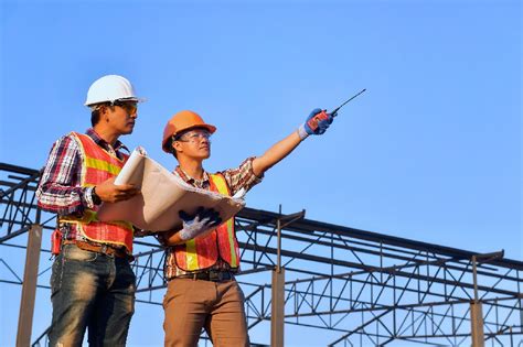 学校城市建设与规划学院学生到呈贡校区二期建设施工工地实习-云南大学基建处