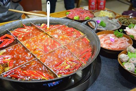 重庆火锅墙绘图片