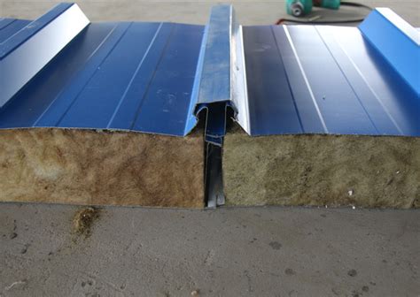 彩钢屋面板_v970型岩棉彩钢屋面板 外形美观强度高 安装灵活快捷 - 阿里巴巴