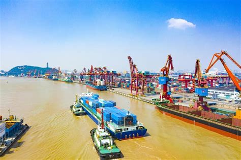 宁波舟山港1至2月份完成货物吞吐量1.99亿吨，同比增长2.8%