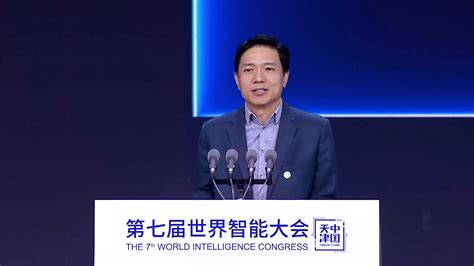 百度CEO李彦宏被泼水，他的反应震惊所有人：他这种能力能拿下一座城池 - 知乎