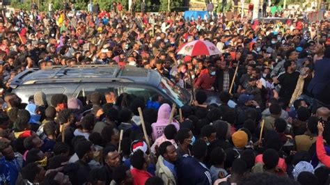 埃塞俄比亚歌手遭枪杀引发大规模骚乱 166人因此死亡 _凤凰网视频_凤凰网