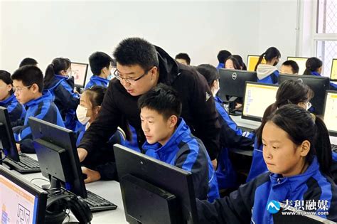 秦州区多所学校科技作品入围第七届天水市青少年科技创新大赛(图)--天水在线