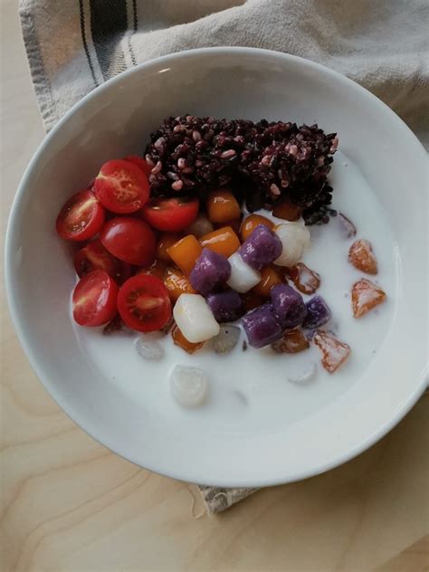 「鲜芋仙」推出“草莓又来了”系列新品：超级莓楂盒、莓莓有点楂、芋见莓好绒绒冰…-FoodTalks全球食品资讯