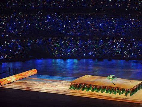 图文-北京奥运会开幕式盛大揭幕 五环在奥运一角升起_其他_2008奥运站_新浪网