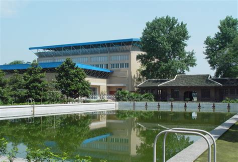 蜀光中学校园--自贡市图书馆