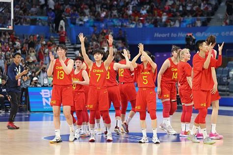 女篮亚洲杯今天开打，中国姑娘全力争取巴黎奥运会资格赛