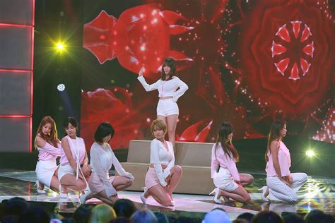 【轮播图片】韩国人气女团AOA演唱会完美开唱 掀起性感风暴图2_天极网
