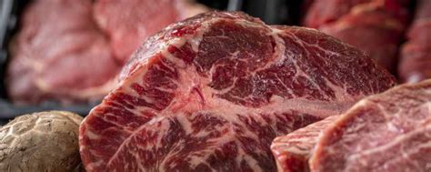 “零关税”牛肉来了！海南市民排长龙抢购，每斤便宜近20元！_凤凰网财经_凤凰网