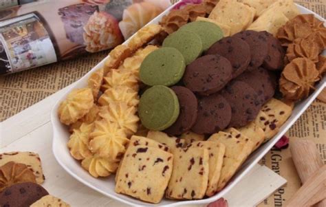 休闲食品批发达利园熊字饼干115g袋装 卡通造型饼干儿童休闲零食-阿里巴巴