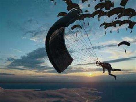 跳伞运动,一前一后,降落伞运动,降落伞,极限运动,风景,风,休闲追求,人,风险摄影素材,汇图网www.huitu.com