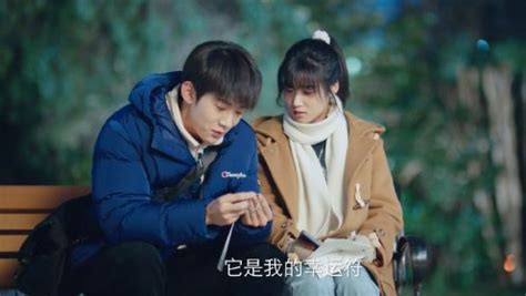 季君行图片