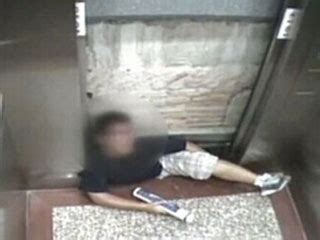 “电梯杀人”悲剧谁负责？_ 视频中国