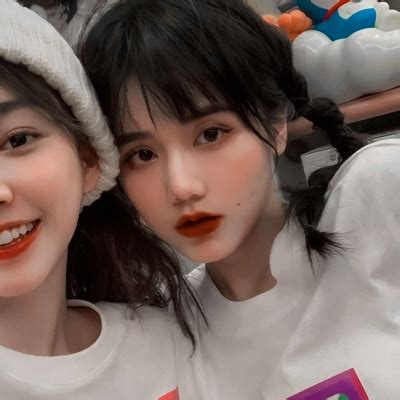 温柔女生头像真人双人