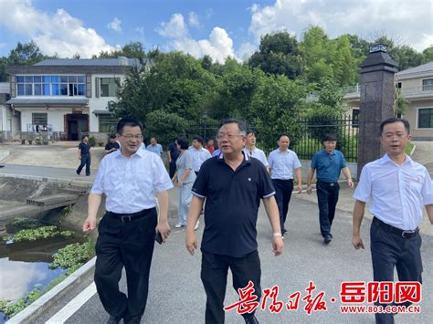省政协副主席易鹏飞率队在湘阴开展专题调研