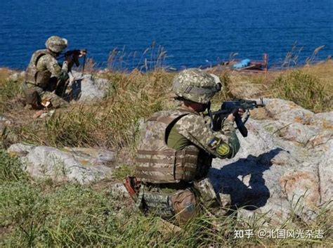 俄军突然放弃蛇岛，对外宣称是释放善意，遭乌克兰全盘否定？__财经头条