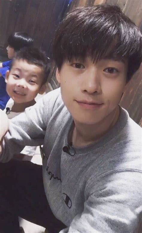 表情包魏大勋图片
