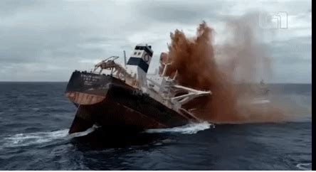 “Stellar Banner”轮搁浅3个月后“被沉没” - 在航船动态 - 国际船舶网