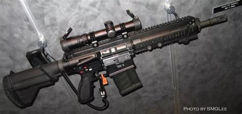 MagicaVoxel-仿HK416D步枪模型_YORHA2B-站酷ZCOOL