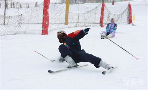 雪季来袭！携程滑雪预订量大涨350% 热门滑雪酒店12月涨价60%_江南时报