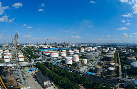 中国最大炼化项目投产 一期产能2000万吨 – 北纬40°