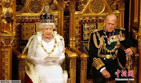 在英国，英国女王与英国首相谁的权力大？看看这些你就知道了！-新浪汽车