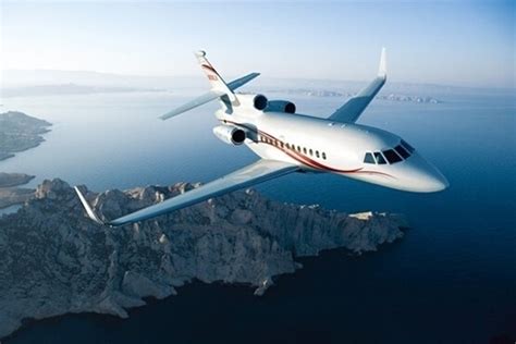达索猎鹰900：三发的超远程公务旅行专家_私人飞机网