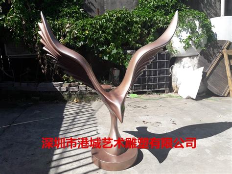 大鹏展翅高飞动物类玻璃钢抽象鸟雕塑哪家好_港城雕塑-站酷ZCOOL