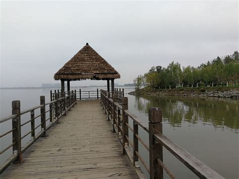 南昌瑶湖月亮湾沙滩,南昌瑶湖沙滩,南昌湾里月亮湾风景区_大山谷图库