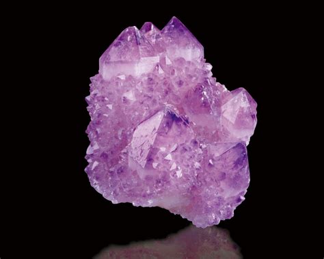 湖南一山村，发现巨型矿石，专家已确定它为“水晶石”|水晶石|矿石|山村_新浪新闻