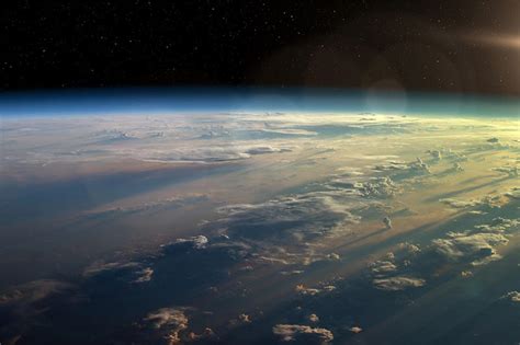 大气层厚度是多少公里？是地球半径的几分之一？