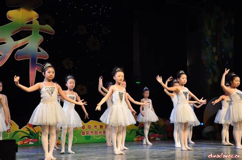 中国少儿舞蹈,少儿舞蹈培训学校,外少儿舞蹈_大山谷图库