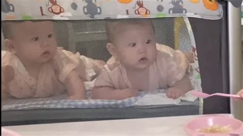 全球最美混血双胞胎，长大后还是美哭啊！ - 知乎