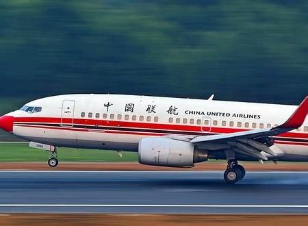 东航A350-900执飞上海浦东国际机场卫星厅首个始发航班