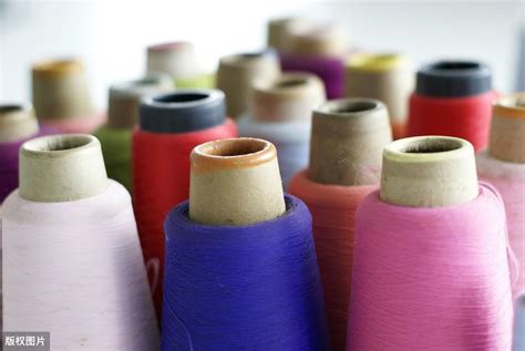 锦纶氨纶和聚酯纤维哪个好（棉质面料和聚酯纤维面料的区别）-造名服