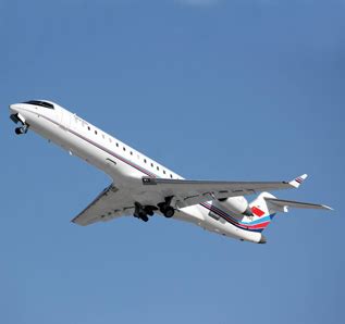 CRJ700_私人飞机网