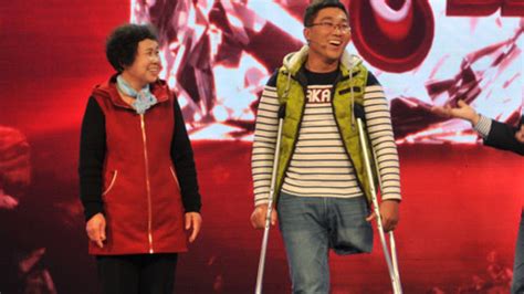 《幸福来敲门天津卫视》独腿80后带母亲游遍中国
