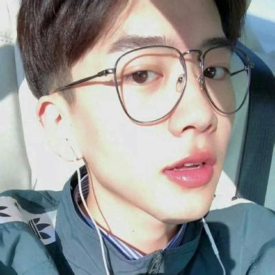 探探男生头像图片