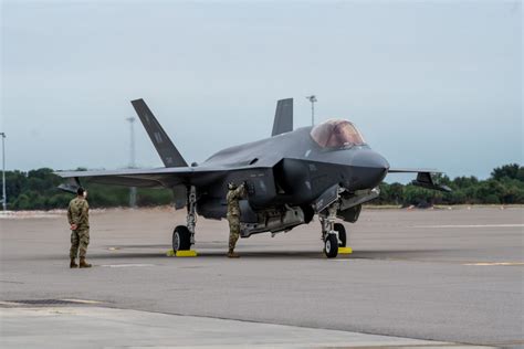 $30 Billion F-35 Deal Will See Prices Rise, Deliveries Dip | Air ...