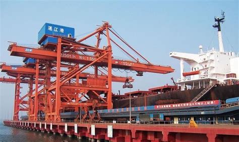 广东湛江港东海岛港区航道，10万吨级散货船满载单向通航标准建设|航道|东海岛|吨级_新浪新闻