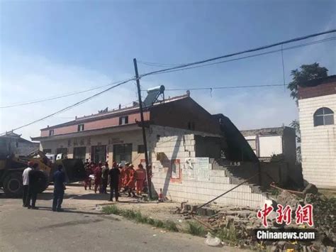 苏州一酒店坍塌事故，已救出14人__凤凰网