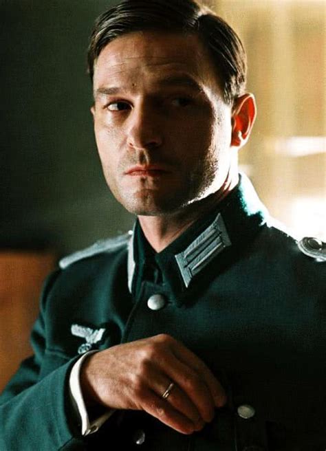 二战最帅的德国军官：赢得两个国家的尊敬，却惨死在苏军战俘营_霍森菲尔德